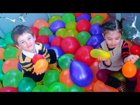 CRUSHES water balloons Funny Video with balls ჩელენჯი გავხეთქოთ წყლის ბუშტები